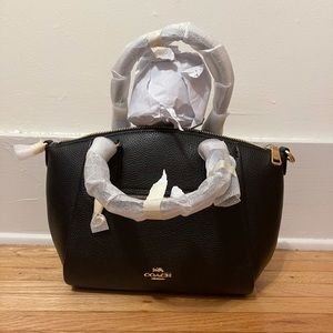 NWT! Coach Elise handbag. Black w/ gold details